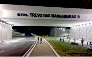 Ricardo inaugura Trevo das Mangabeiras