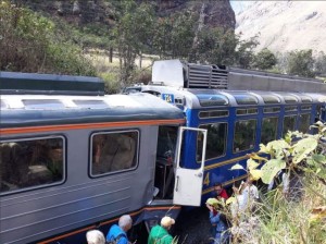 trens colidirem perto de Machu Picchu