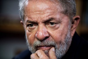 liberdade de Lula no dia 4