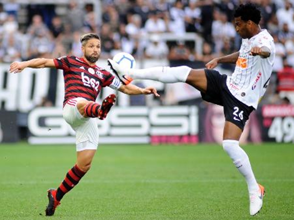 Flamengo x Corinthians no Brasileirão. Imagem: Reprodução Getty Images