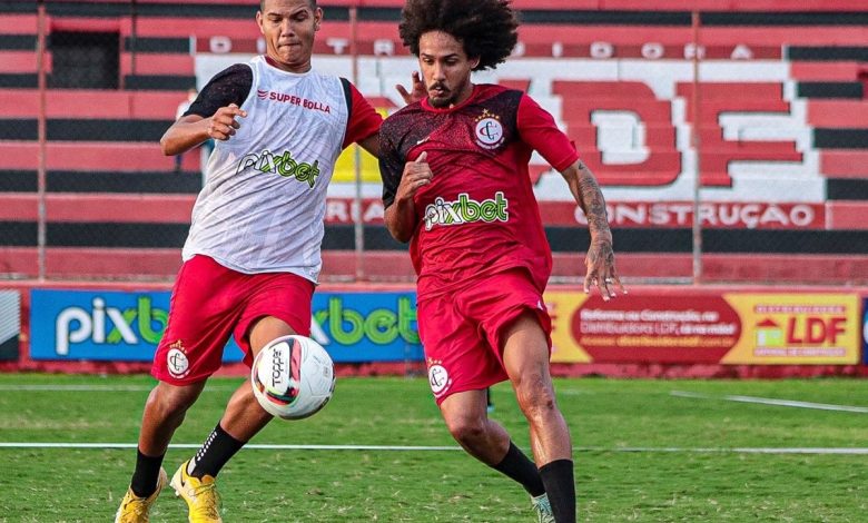 Raposa acerta equipe antes de enfrentar o Brasil de Pelotas na Série C. Foto: Samy Oliveira / Campinense