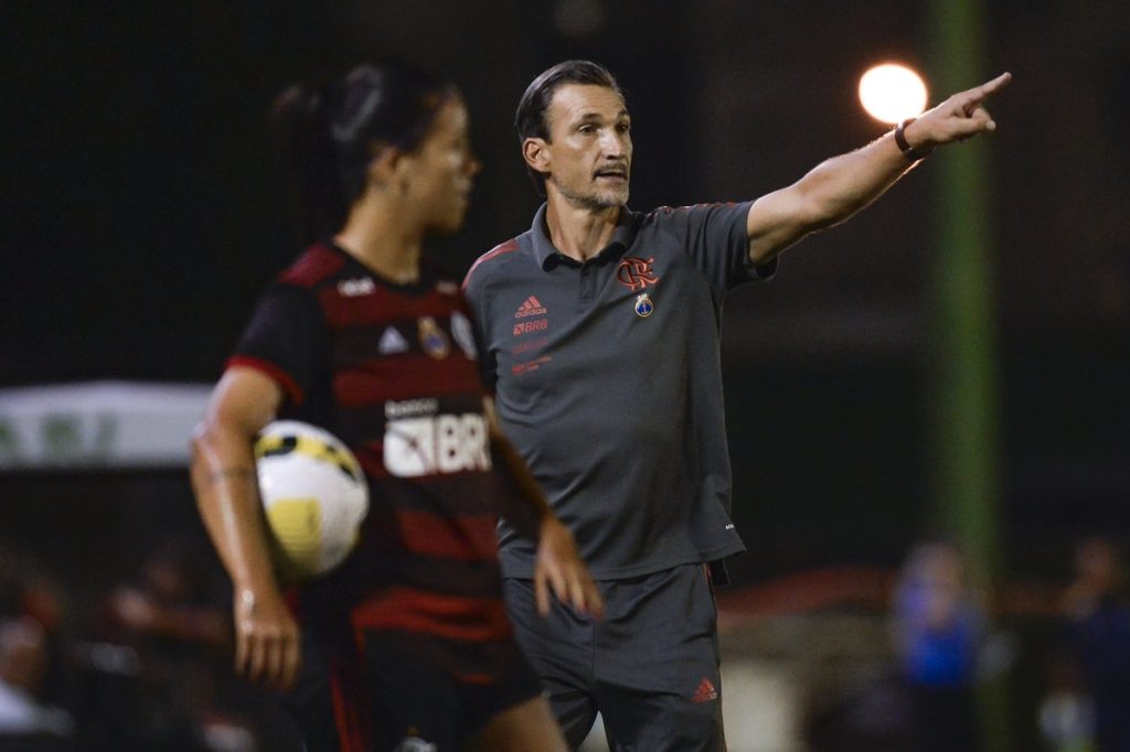 Flamengo feminino recebe o Cruzeiro pelo Brasileirão. Foto: Marcelo Cortes / CRF