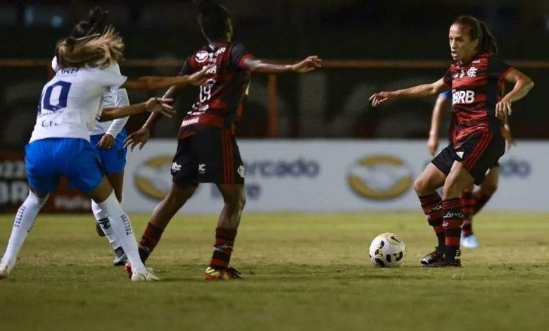 Nesta segunda (18), Flamengo x Cruzeiro duelam no Brasileirão Feminino. Foto: Marcelo Cortes / CRF