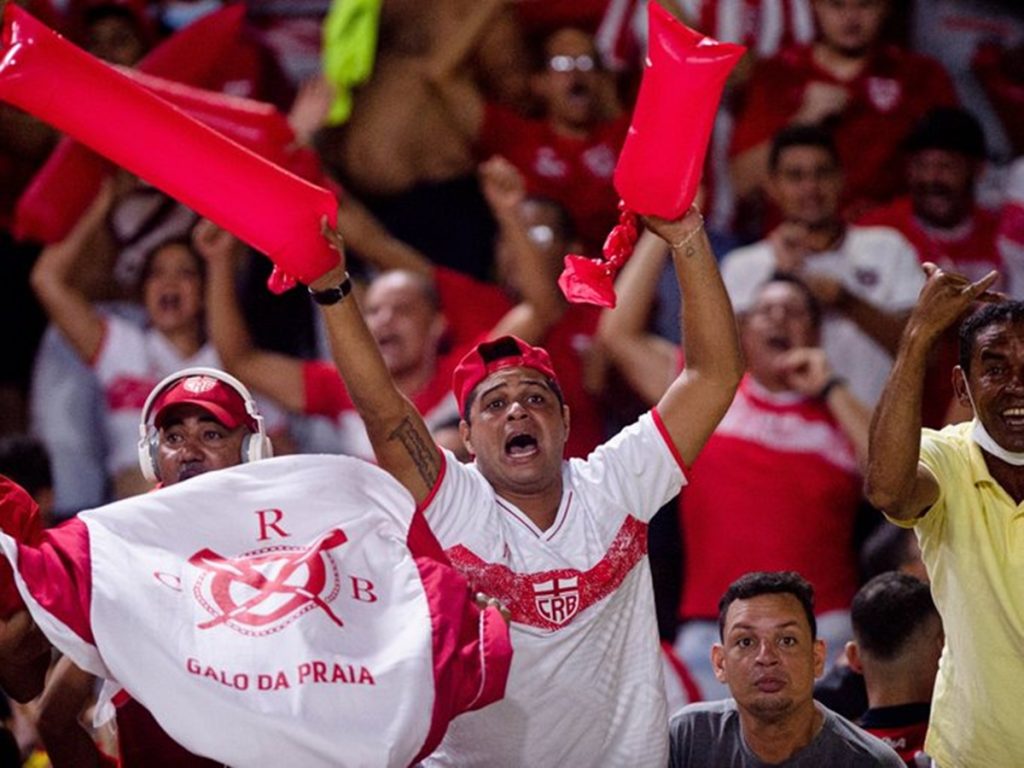 Torcida do CRB promete apoiar o time contra o Sampaio Corrêa. Foto: Francisco Cedrim / CRB