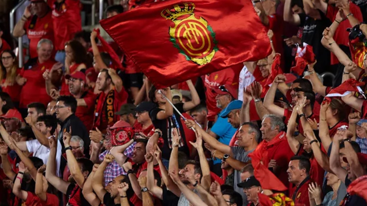 Mallorca x Osasuna duelam em La Liga. Foto: Sports Quality / Getty images